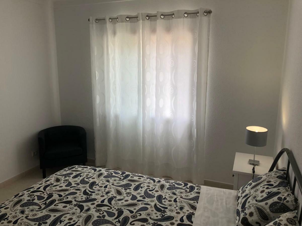 Olinda'S 2 Bedroom Apartment Lagos Ngoại thất bức ảnh