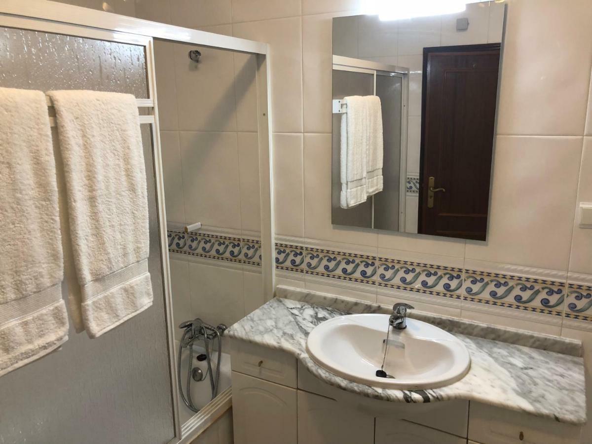 Olinda'S 2 Bedroom Apartment Lagos Ngoại thất bức ảnh